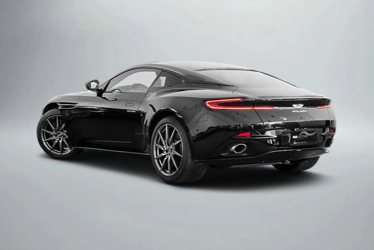 أستون مارتن DB11 Std 5.2L