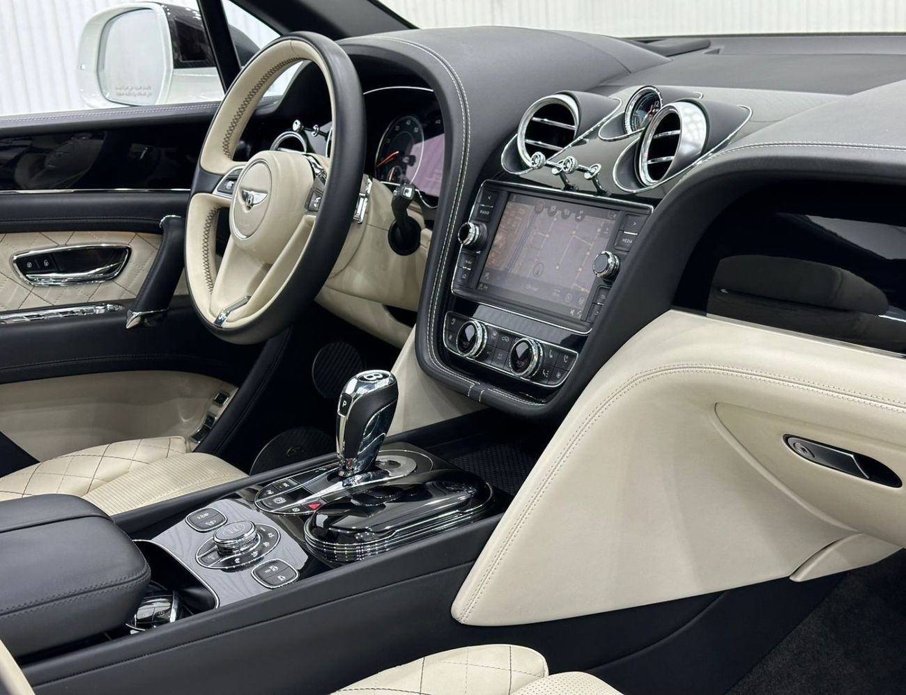 بنتلي بينتايجا Std