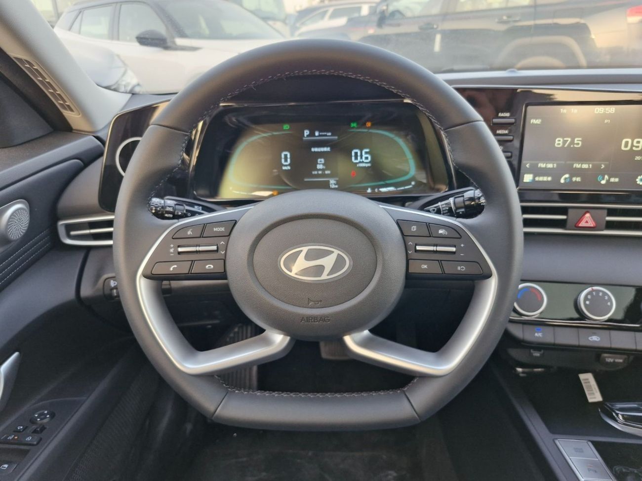 Hyundai Elantra 2025 HYUNDAI ELANTRA FULL BRAND NEW 0Km WITH 5% VAT INCLUDING WARRANTY + SERVICE