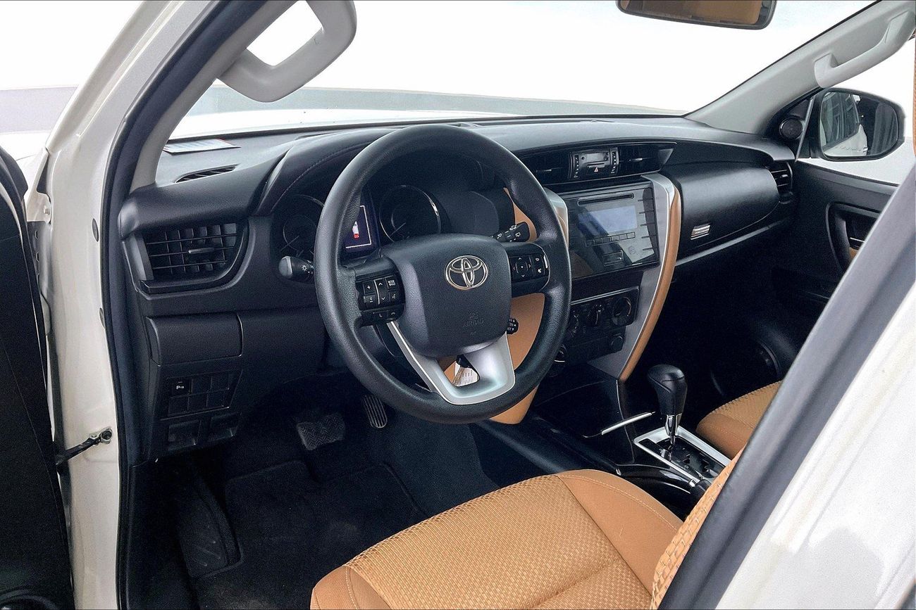 تويوتا فورتونر EXR | شامل الضمان | 0 ﺪﻔﻋﺓ ﺃﻮﻟﻯ