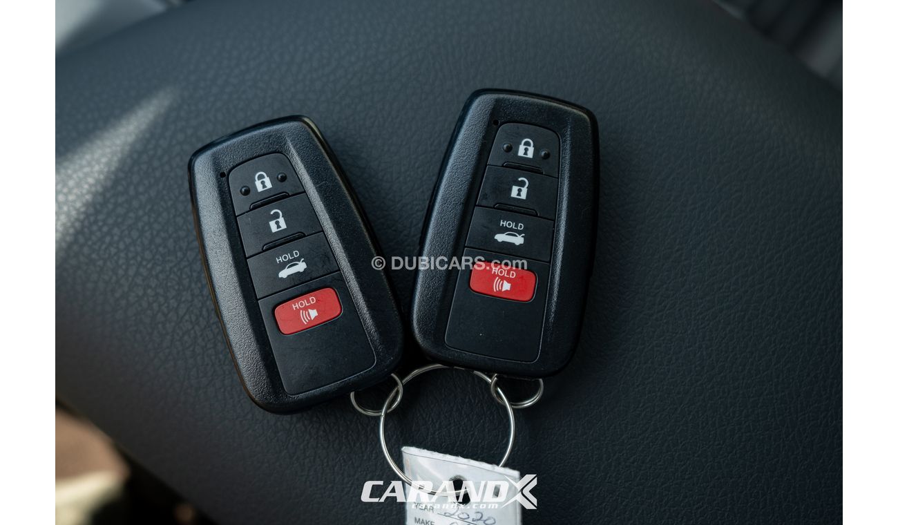 تويوتا كامري SE Hybrid 2021 Red