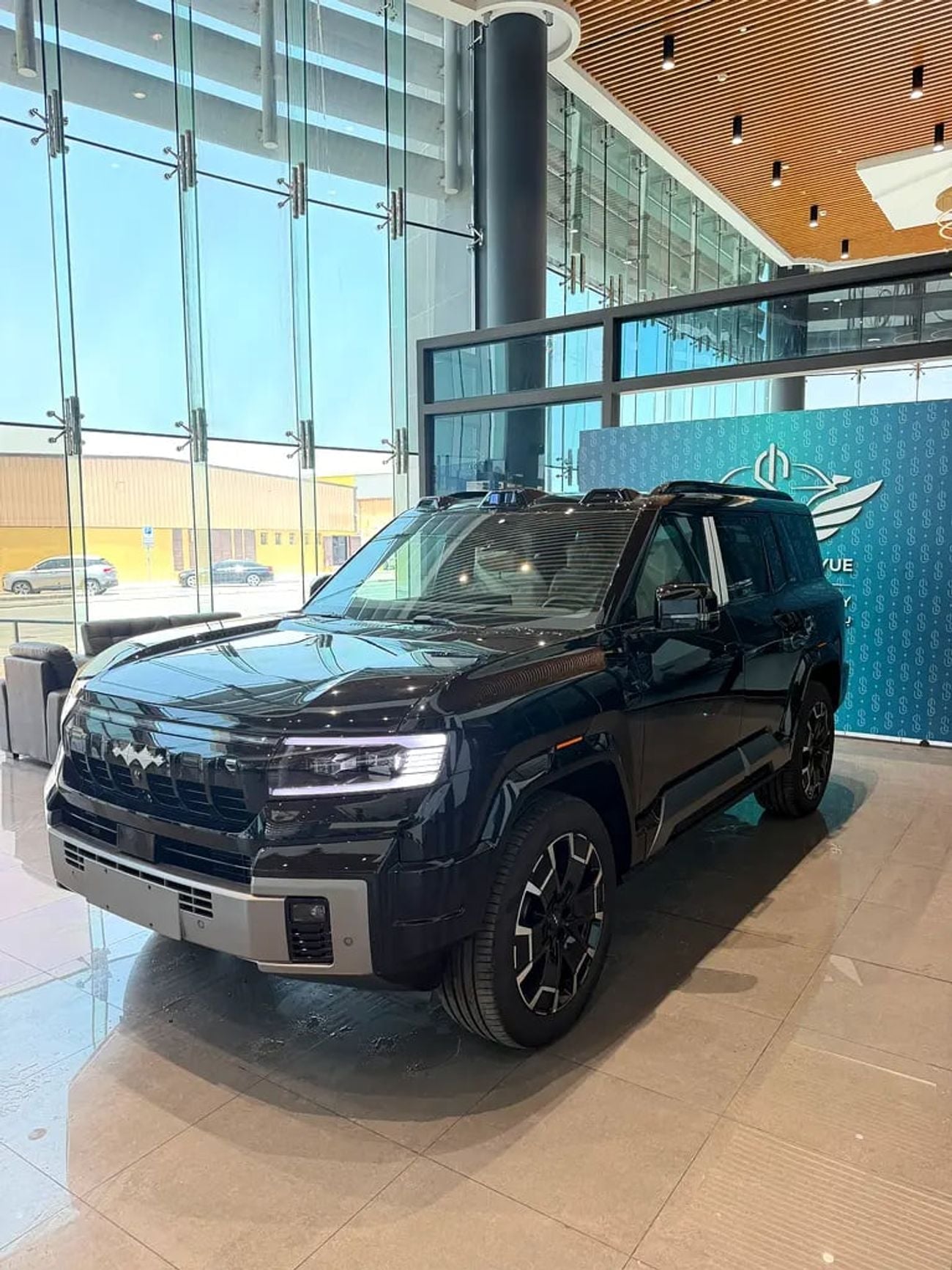 بي واي دي ليوبارد 8 Luxury Chinese Specs