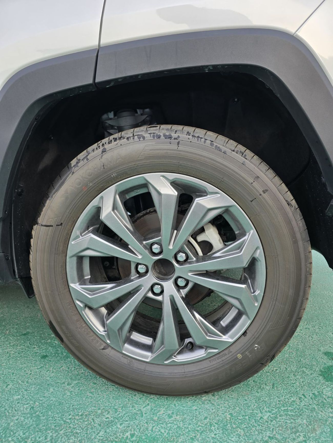 Toyota RAV4 2.5L VXR Hybrid