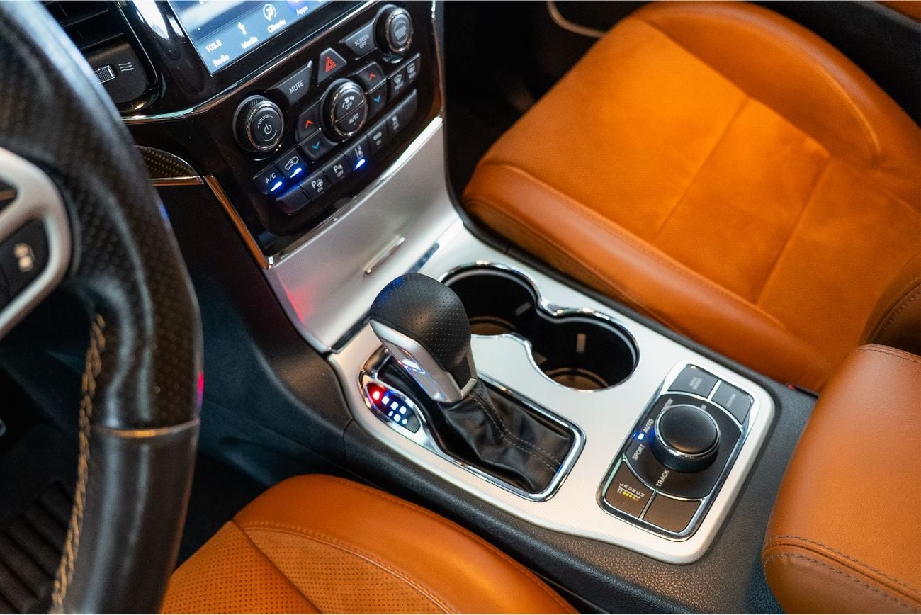 جيب جراند شيروكي SRT 6.4L