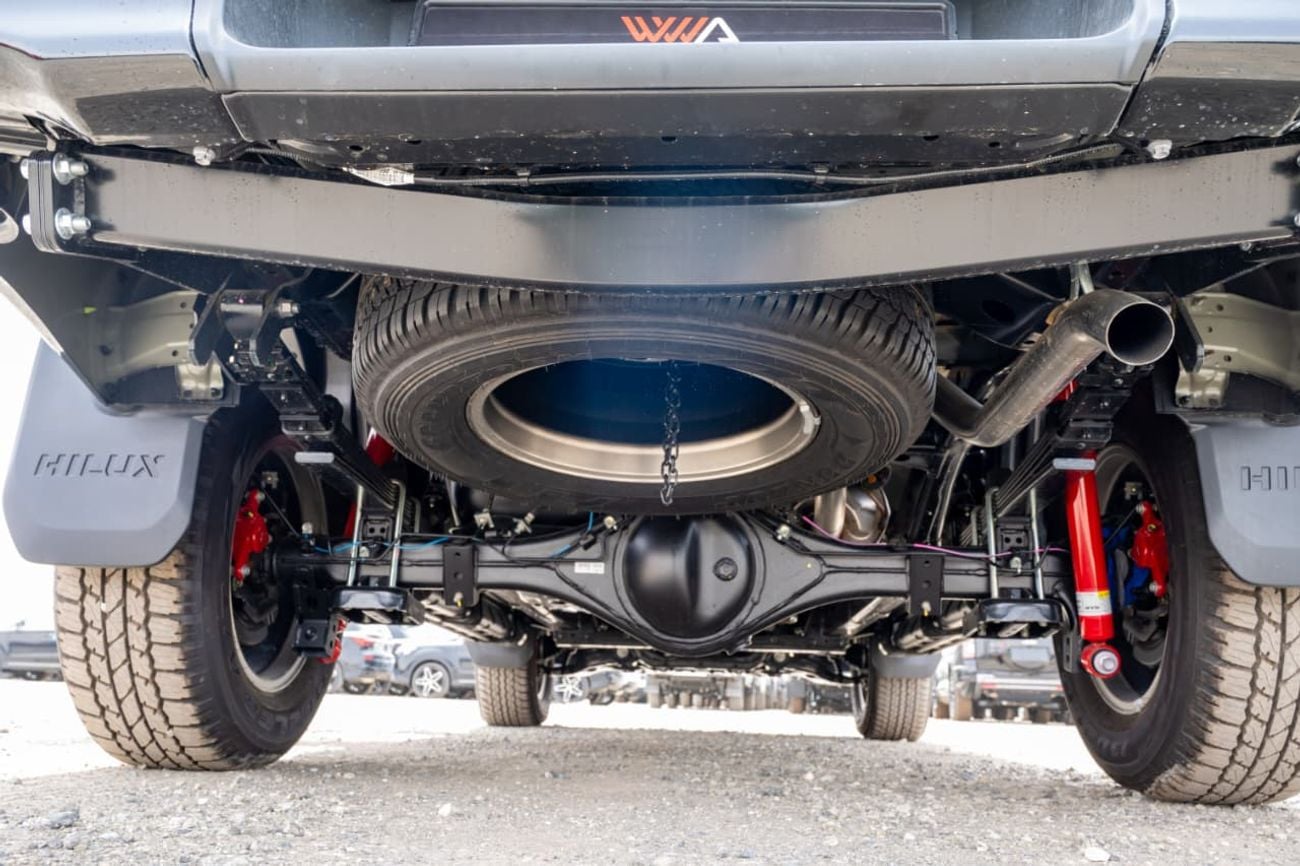 تويوتا هيلوكس GR-Sports | 2.8L | Diesel | 4x4 | Special Edition