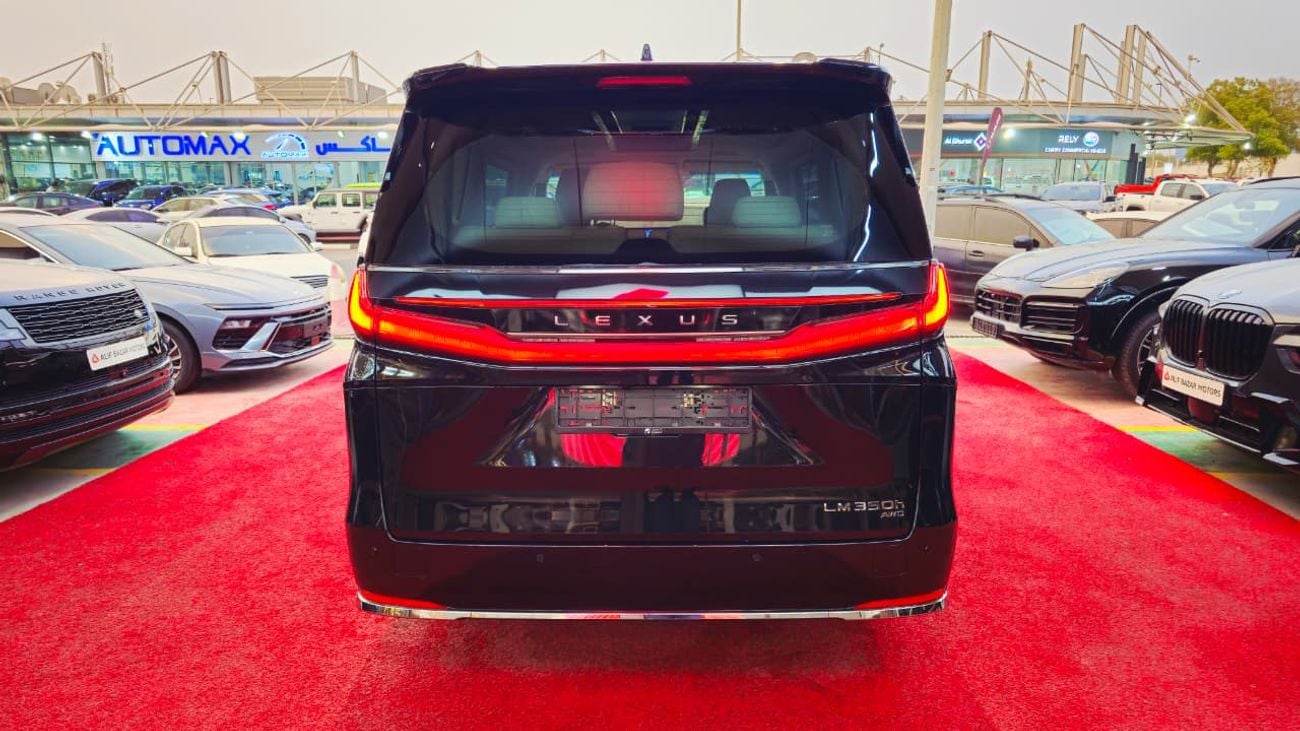 لكزس LM 350h STD (NON GCC)