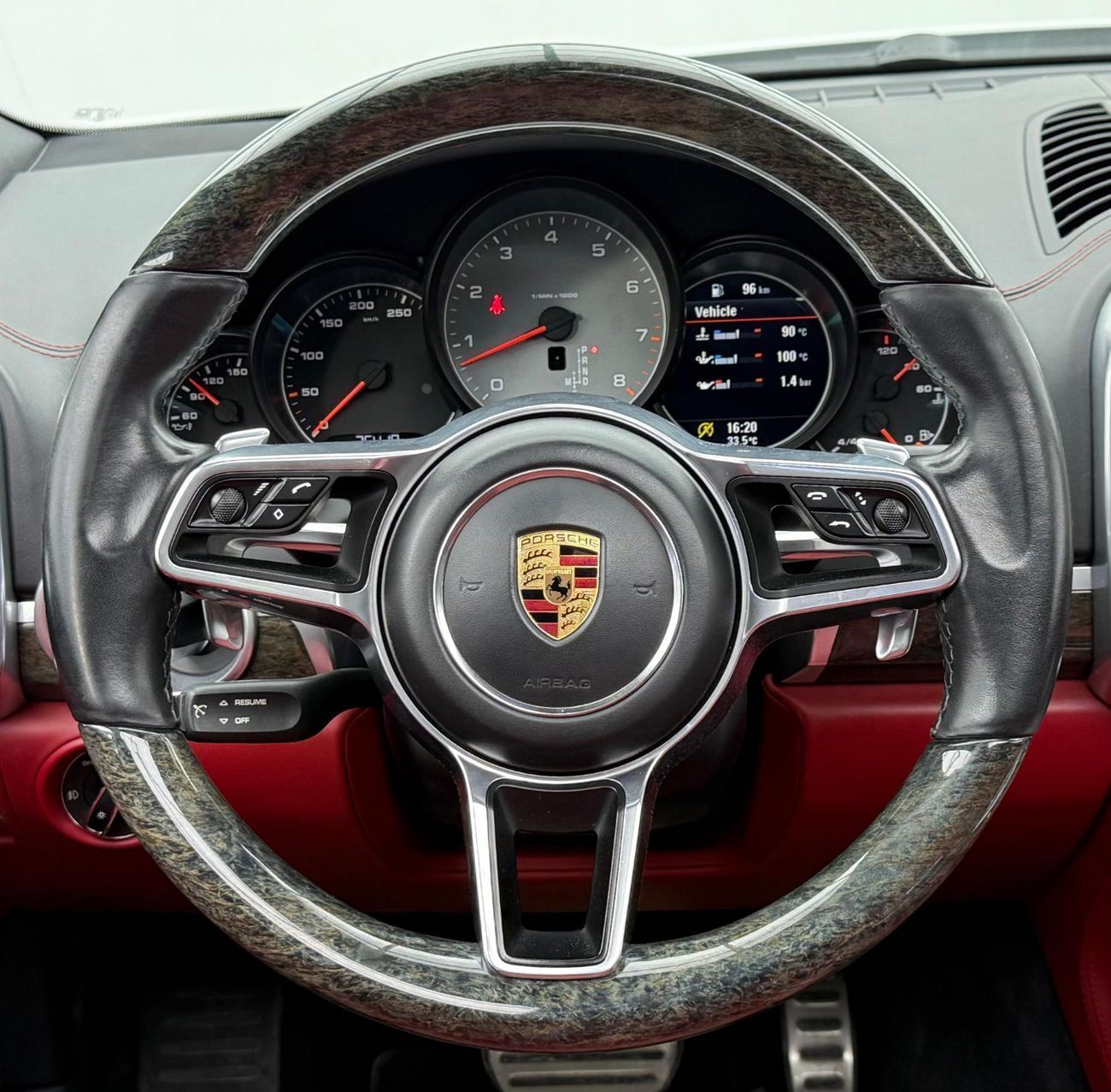 بورش كايان 2016 Porsche Cayenne S, Full Service History, Fully Loaded, Excellent Condition, GCC