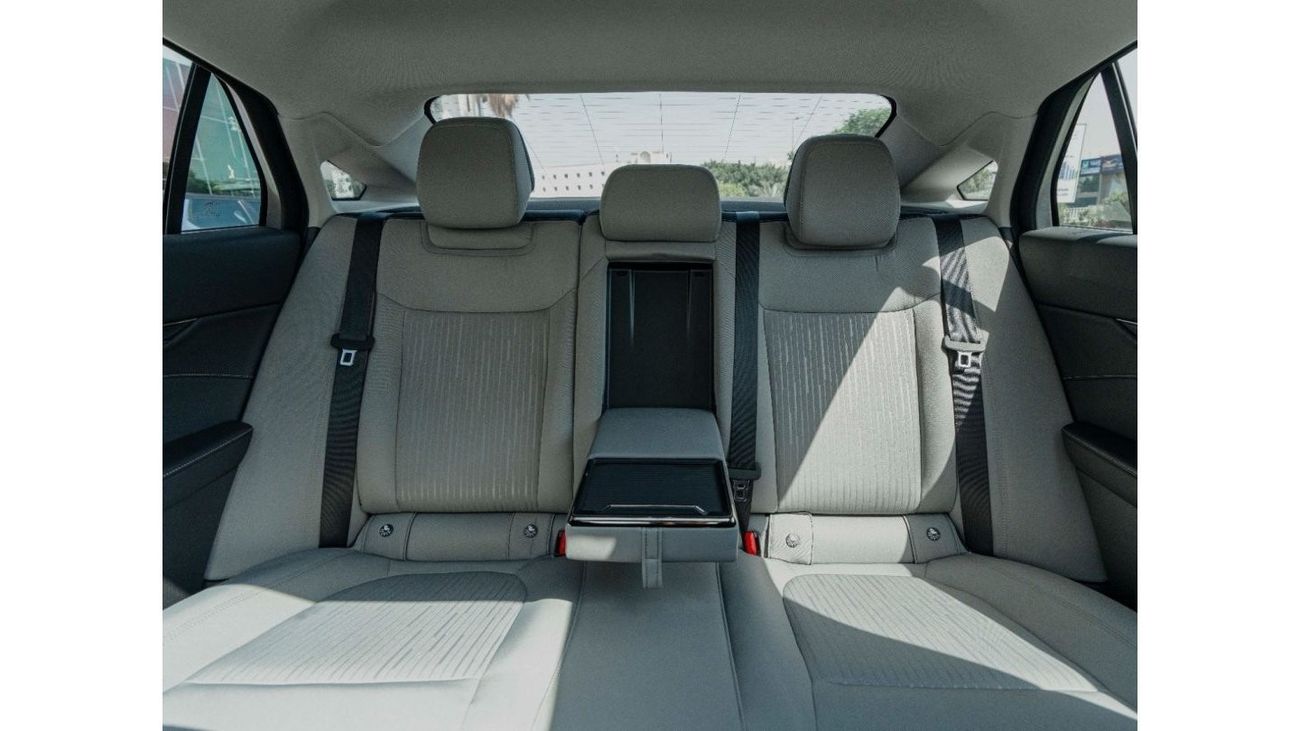 Ford Taurus AED 1,730 PM • TAURUS AMBIENT • ONLY 10,000 KMS • OFFICIAL FORD WARRANTY AND SERVICE CONTRACT