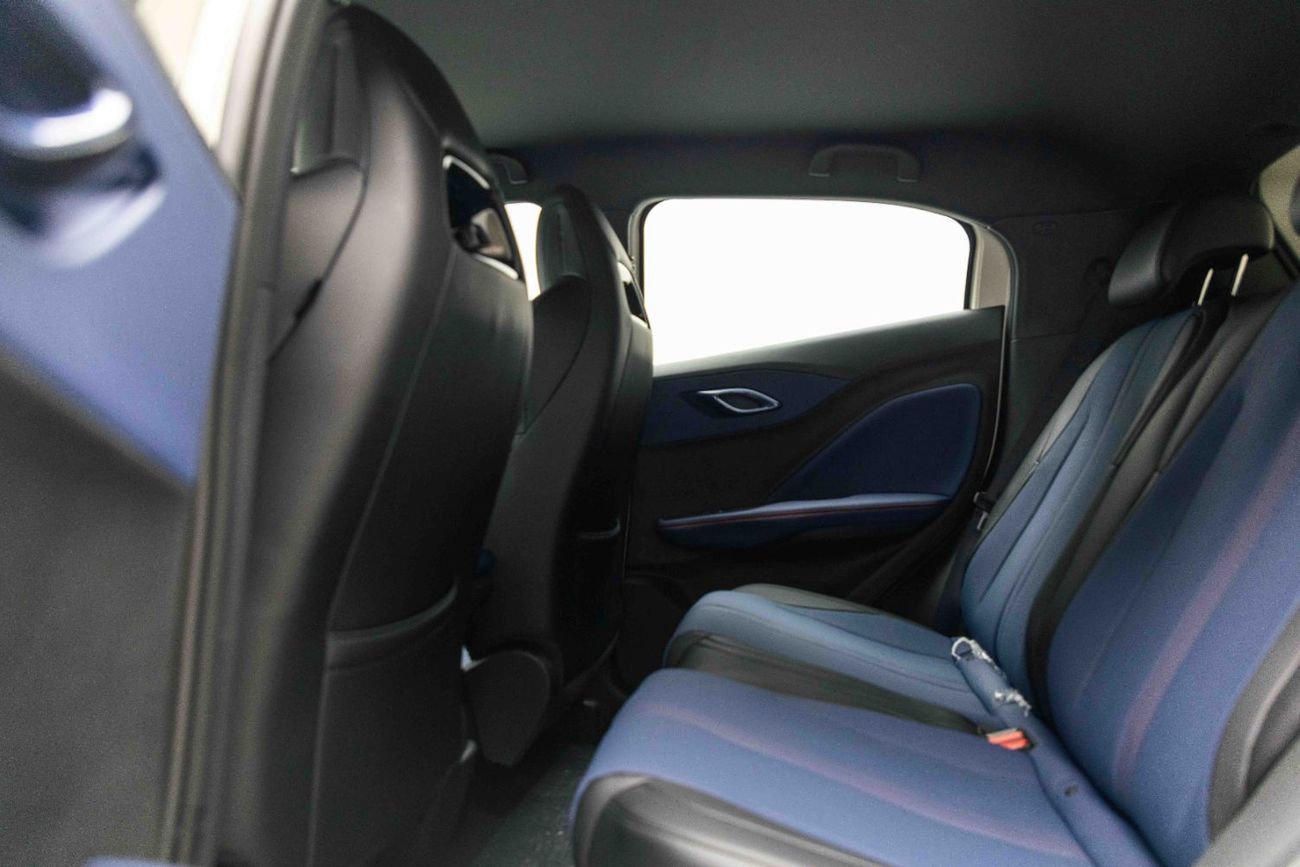 BYD Seagull ID Flying - White Inside Blue | Export Only