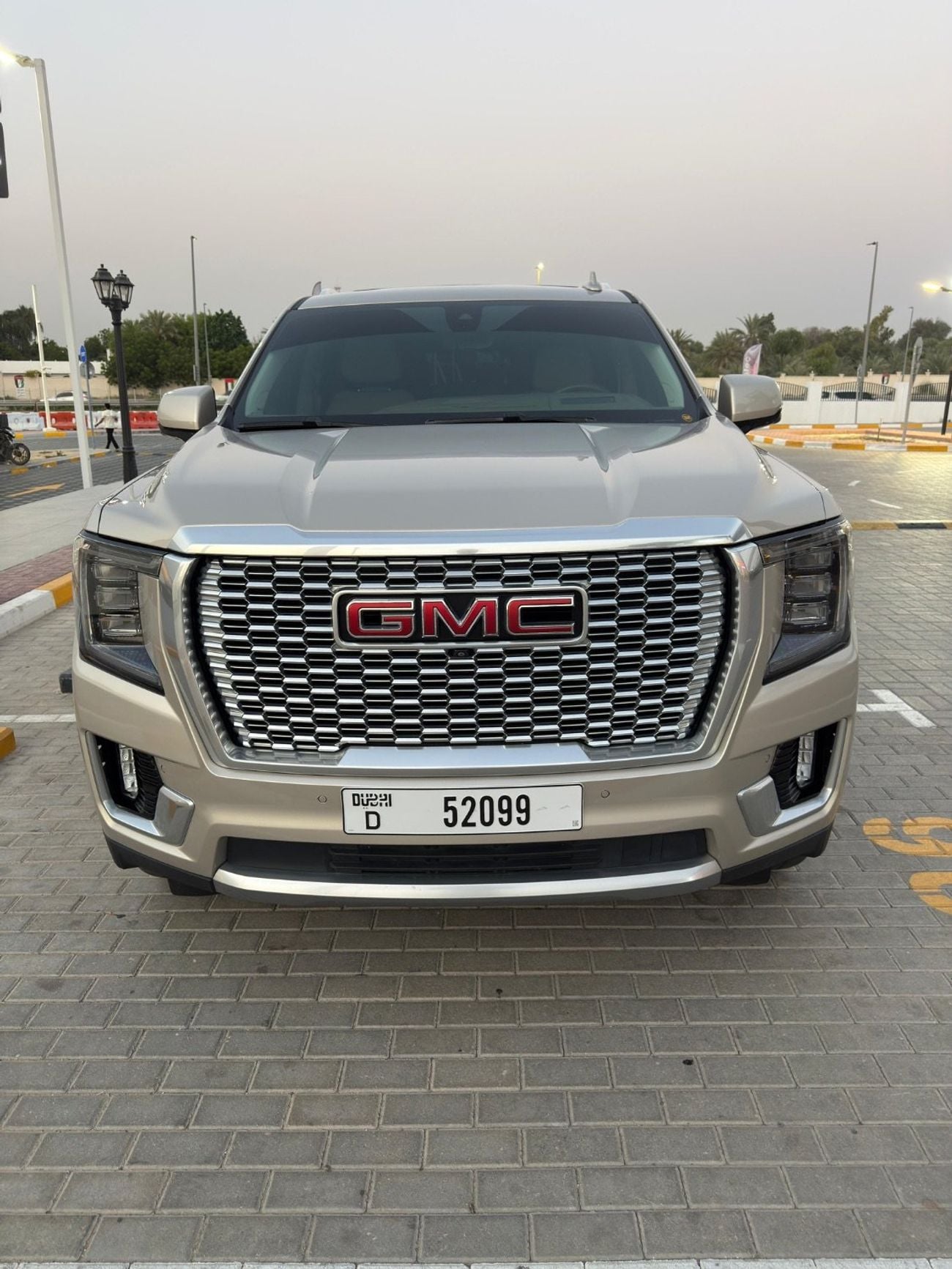 GMC Yukon DENALI