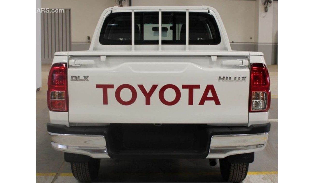 Toyota Hilux Double Cab Diesel 4X4 Manual Basic 2.4L