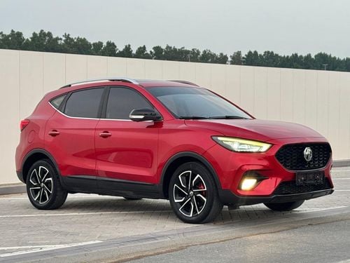 MG ZS LUX