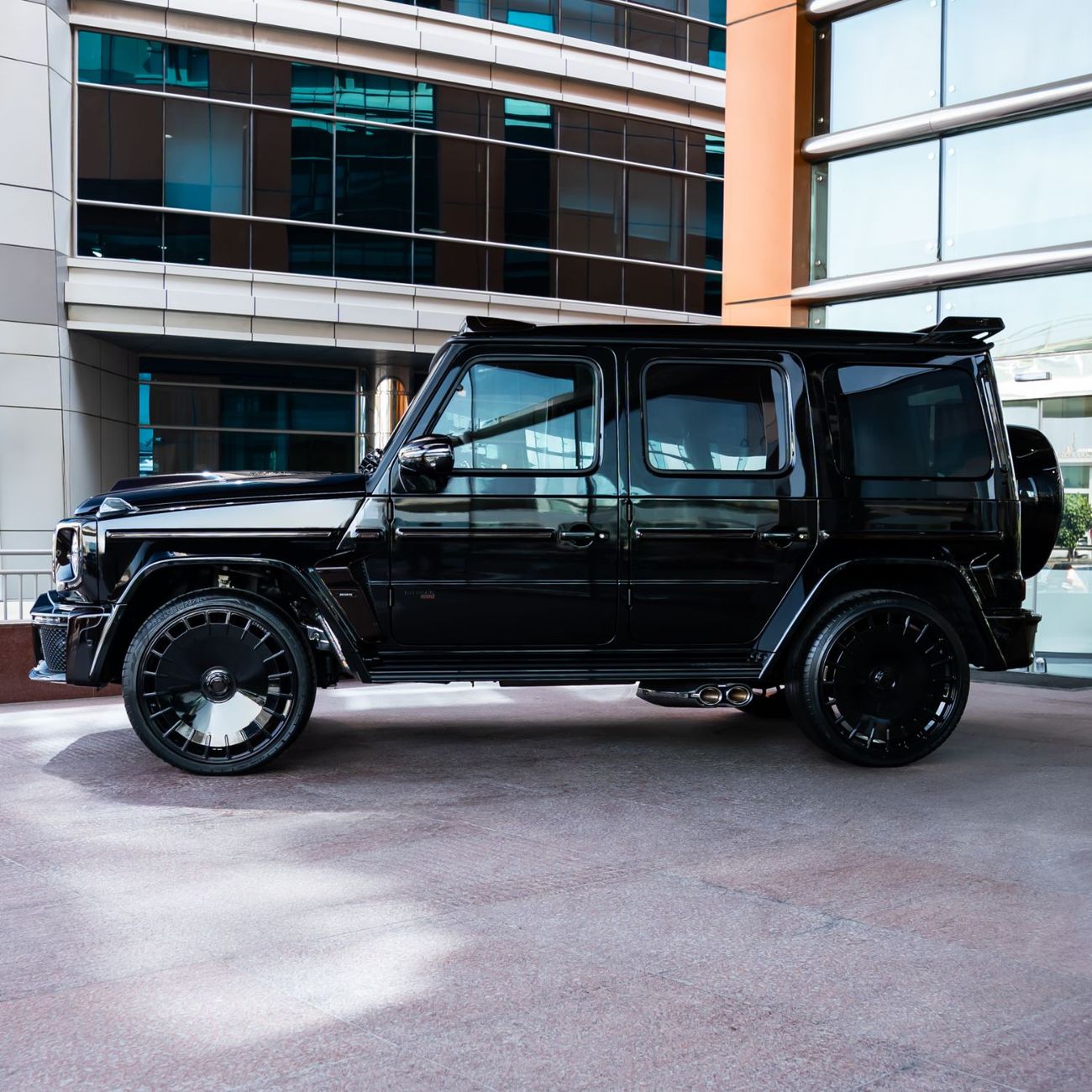 مرسيدس بنز G 63 AMG 2025 MERCEDES G800 BRABUS ( MASTER PIECE ) BRAND NEW
