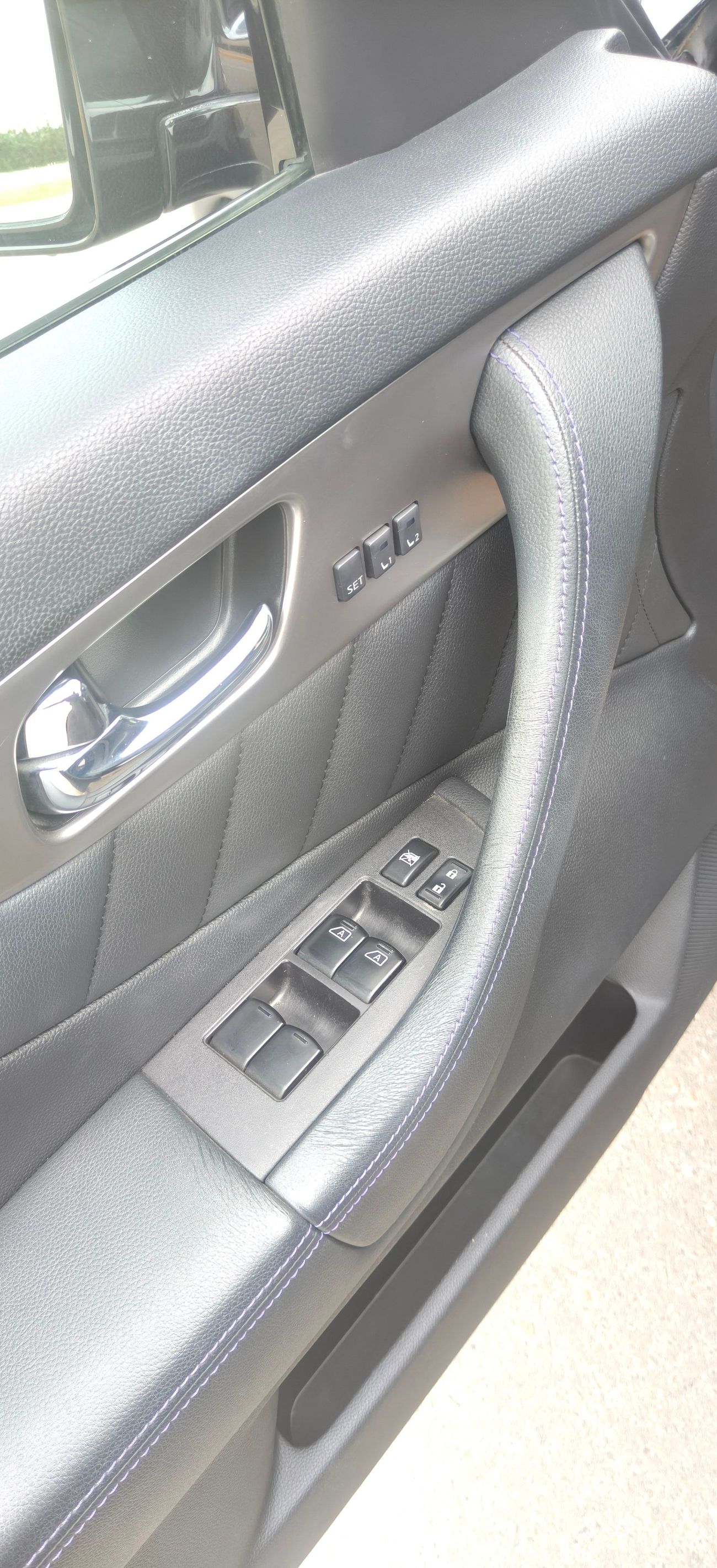 Infiniti QX70 Elite Sport