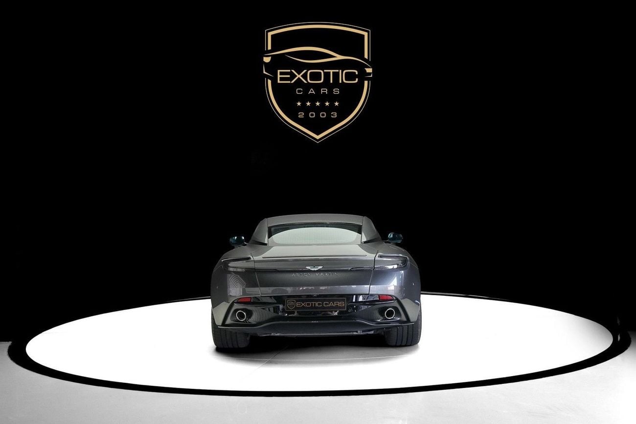 Aston Martin DB12 STD