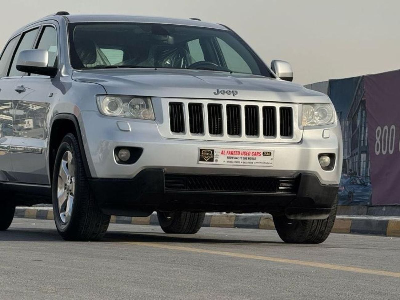 Jeep Cherokee cruise control, electric seats, four-wheel drive