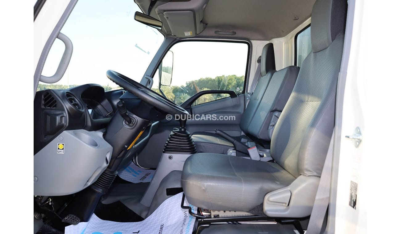 Hino 300 Series 714 | Euro4 Chiller Box KingTech | 3Ton with CargoLift | Special Offer  | GCC