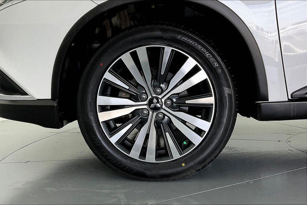 Mitsubishi Outlander GLX Midline