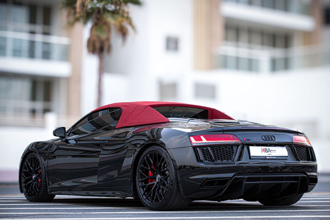 أودي R8 Spyder V10 Plus 5.2L