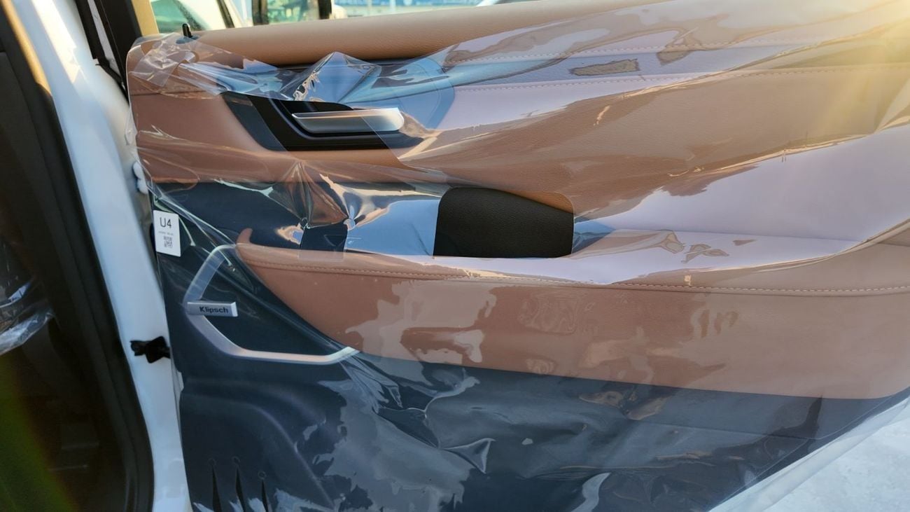 Nissan Patrol Nissan Patrol Platinum City 2026 (export only)