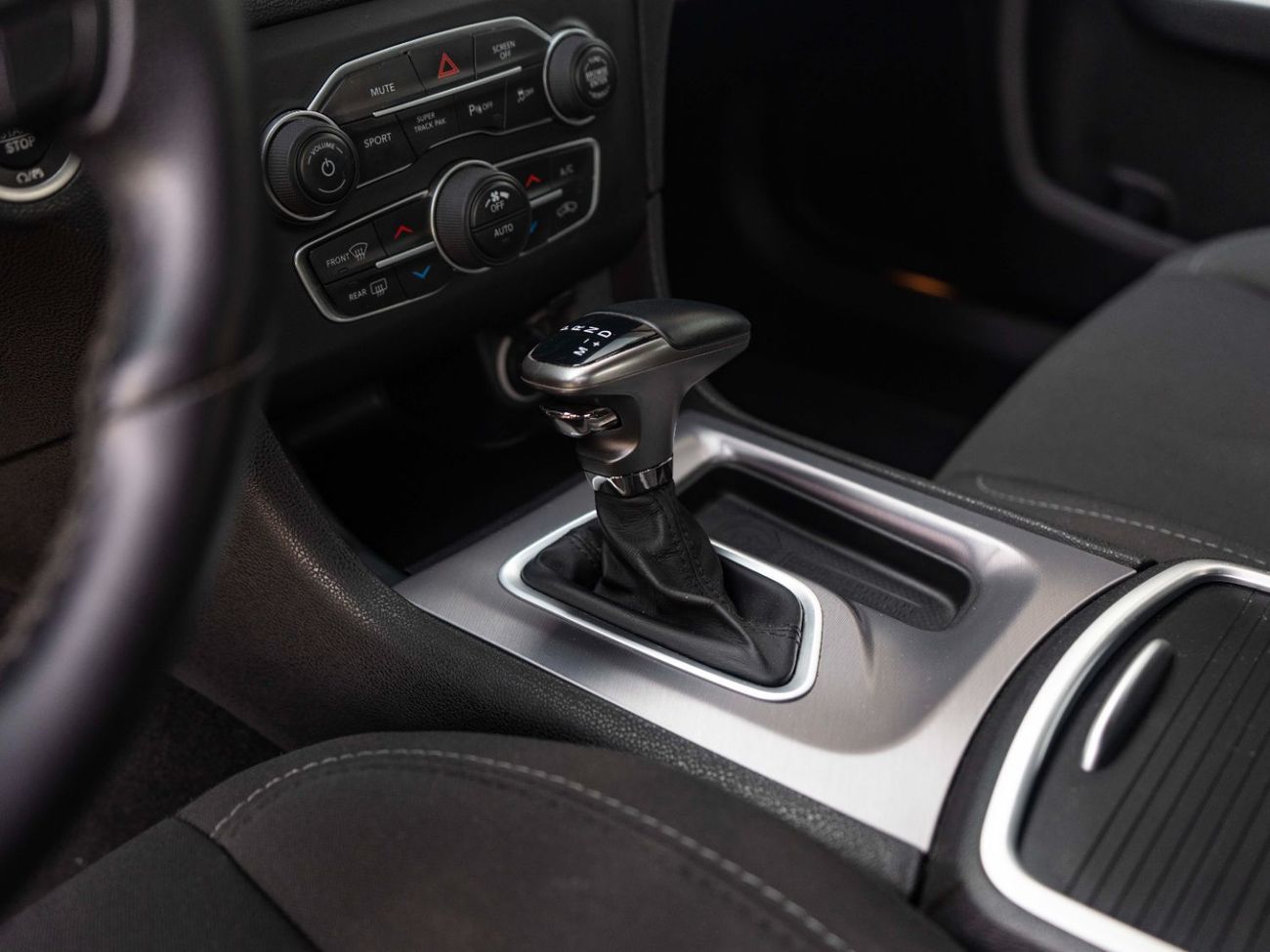 Dodge Charger R/T Road Track 5.7L