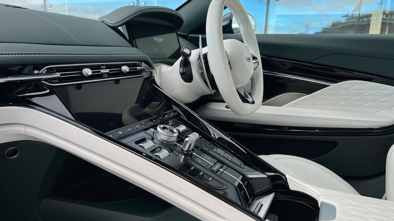 أستون مارتن DB12 2026 Aston Martin DB12 4.0 V8 Auto Euro 6 (s/s) 2dr (EXPORT ONLY ) Right hand Drive