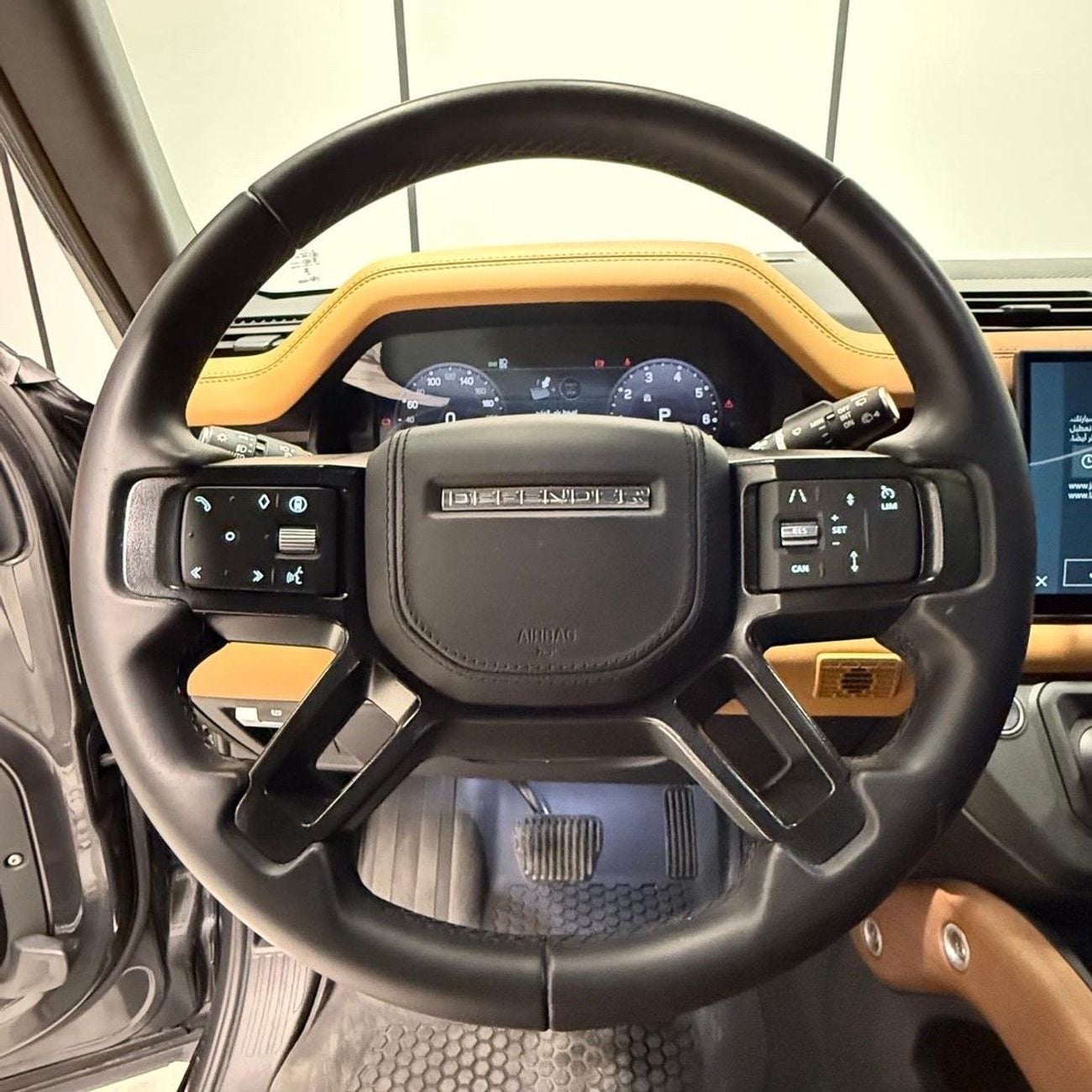 لاند روفر ديفندر HSE Land Rover Defender 110 2024 مواصفات خليجية