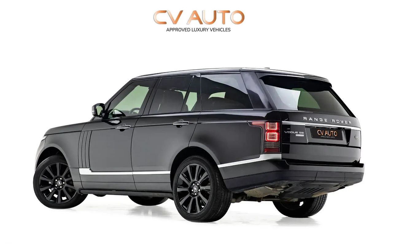 لاند روفر رينج روفر Vogue SE Supercharged - GCC Spec
