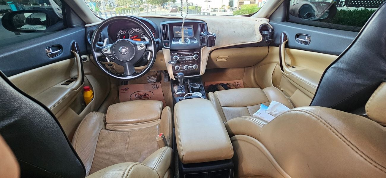 Nissan Maxima V6