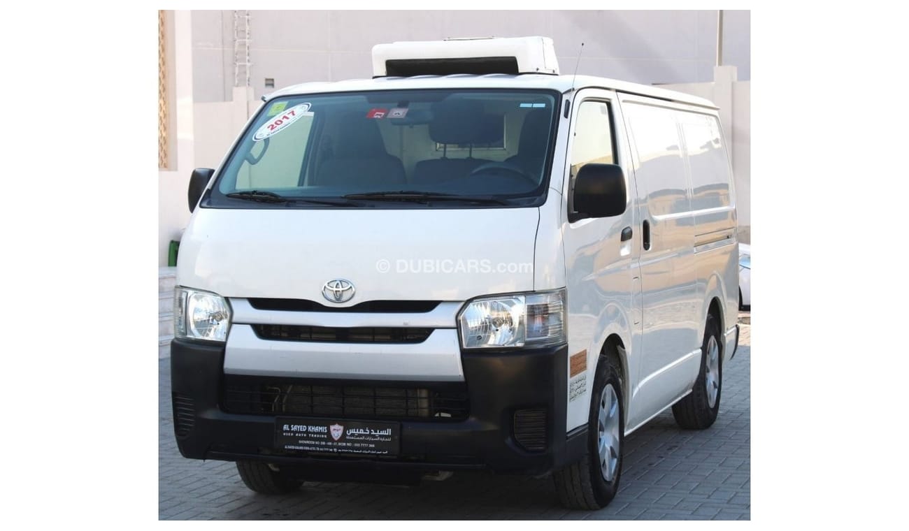 تويوتا هاياس تويوتا هايس 2017 خليجي ثلاجة  بحالة ممتازة بدون حوادث