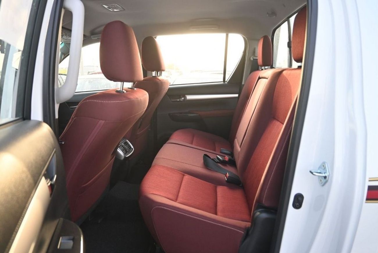 تويوتا هيلوكس Toyota Hilux SR5 GLSX 2.7L Petrol, Manual Transmission, 4WD, Model 2024, Color White