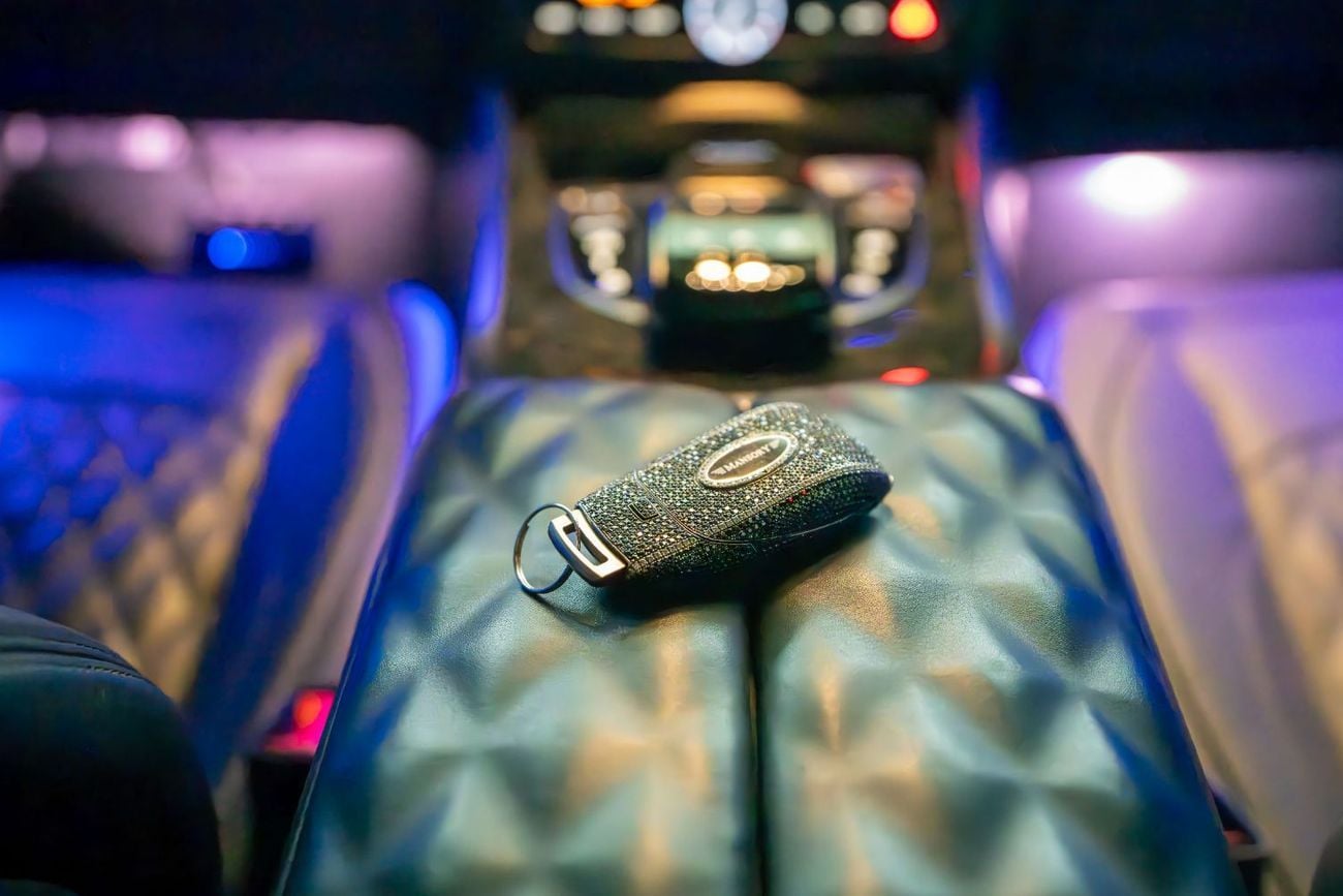 Mercedes-Benz G 63 AMG Std 4.0L P900 MANSORY WIDEBODY 50TH UAE ANNIVERSARY