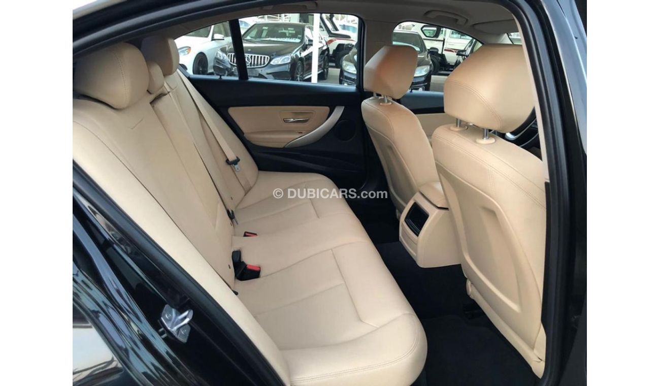 BMW 320i BMW320 MODEL 2018 GCC car prefect condition full option low mileage