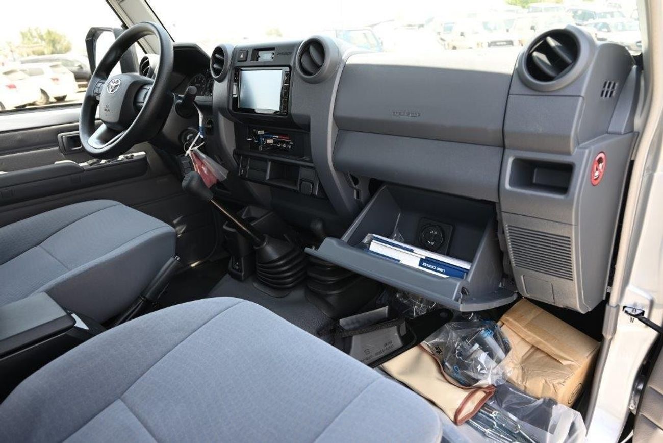 Toyota Land Cruiser Pick Up Double Cab V8 4.5L Diesel MT with Front / Rear Diff Lock, Black Wheels, Winch