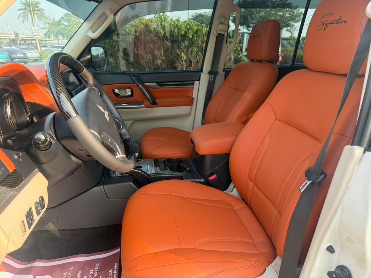 Mitsubishi Pajero SIGNATURE EDITION / SUNROOF / LEATHER SEATS / BLACK EDITION RIMS