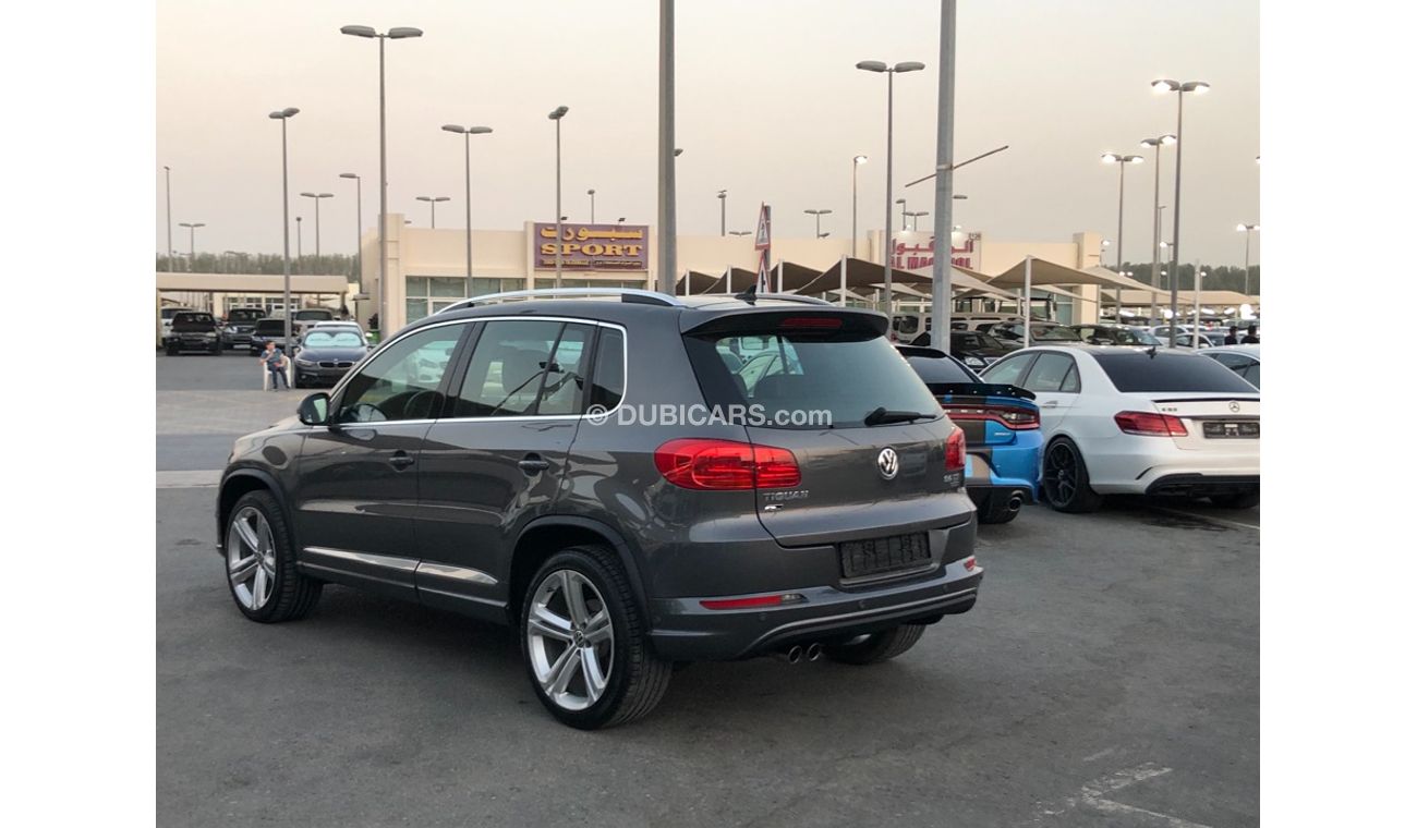 Volkswagen Tiguan Volex wagan TIGUN MODEL 2014 GCC car prefect condition full option panoramic roof leather seats back