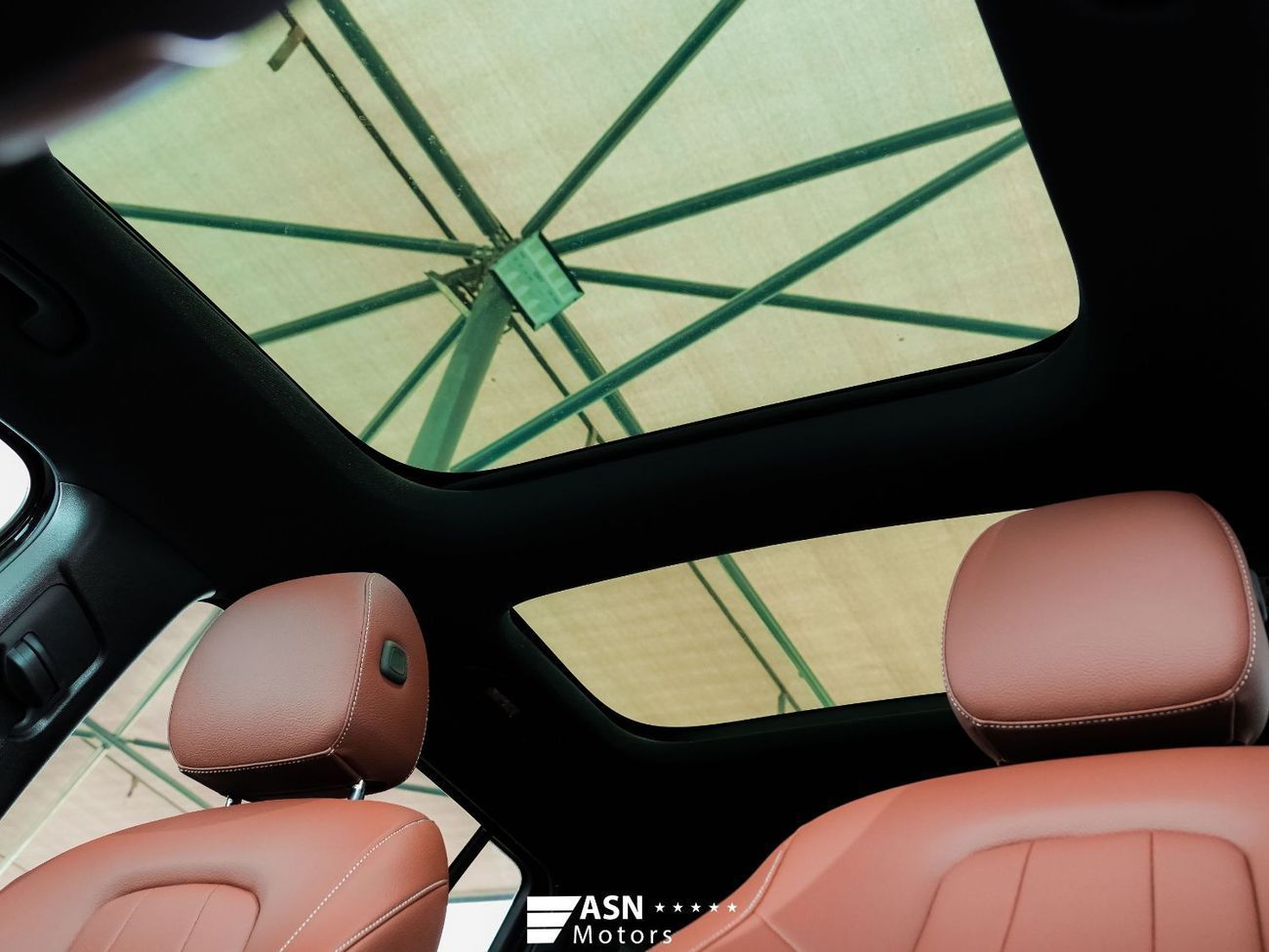 Mercedes-Benz GLB 200 Luxury 7 Seater 1.3 Turbo (Export Price)