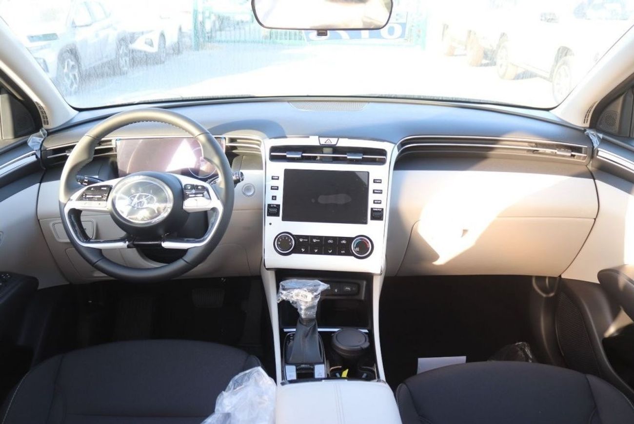 Hyundai Tucson 2.0L, DIGITAL ODO METER, ELECTRIC BACK DOOR, WIRELESS CHARGER, 2 ELECTRIC SEAT, KEYLESS ENTRY, PUSH