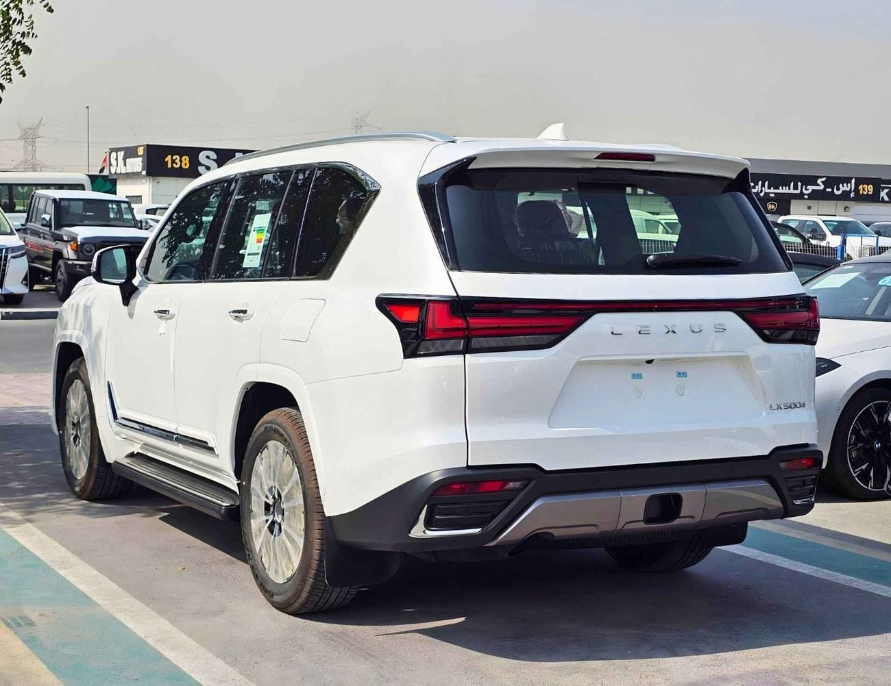 لكزس LX 500 MARK LEVINSON /3.3L V6 DIESEL/ RADAR/LEATHER WITH POWER SEATS/HEADS UP DISPLAY/FULL OPTION (CODE#LX5