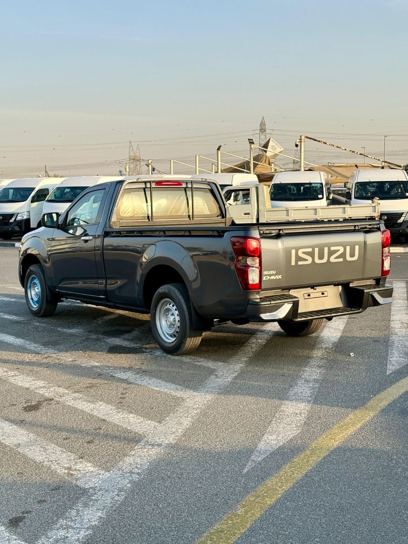 Isuzu DMax ISUZZ -D-MAX - SiNGLE CAB - 4x2 - 1.9L - DiESEL - GRAY