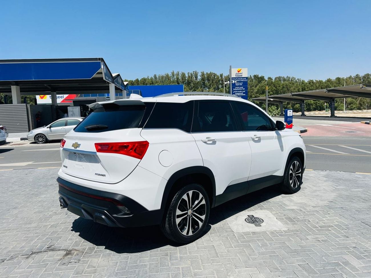 Chevrolet Captiva Premier 1.5L (150 HP) (7 Seater)