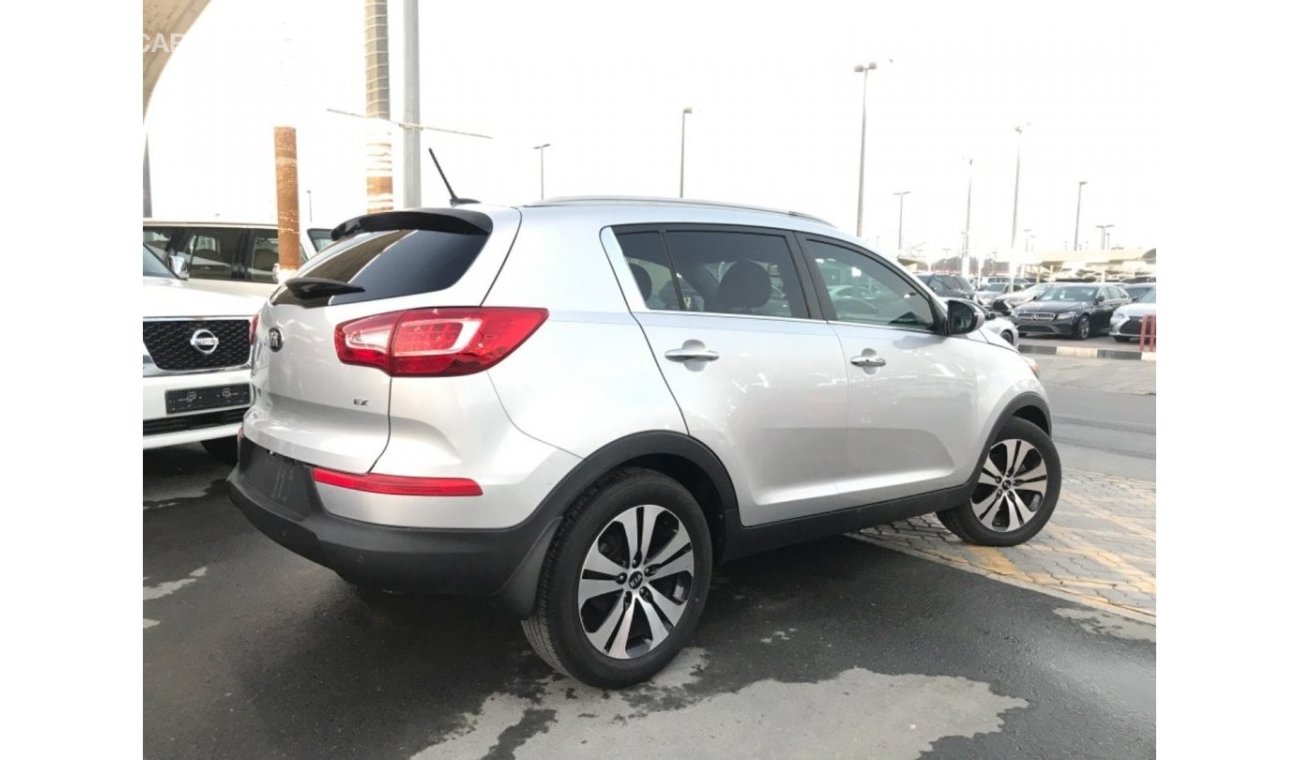 Kia Sportage full option