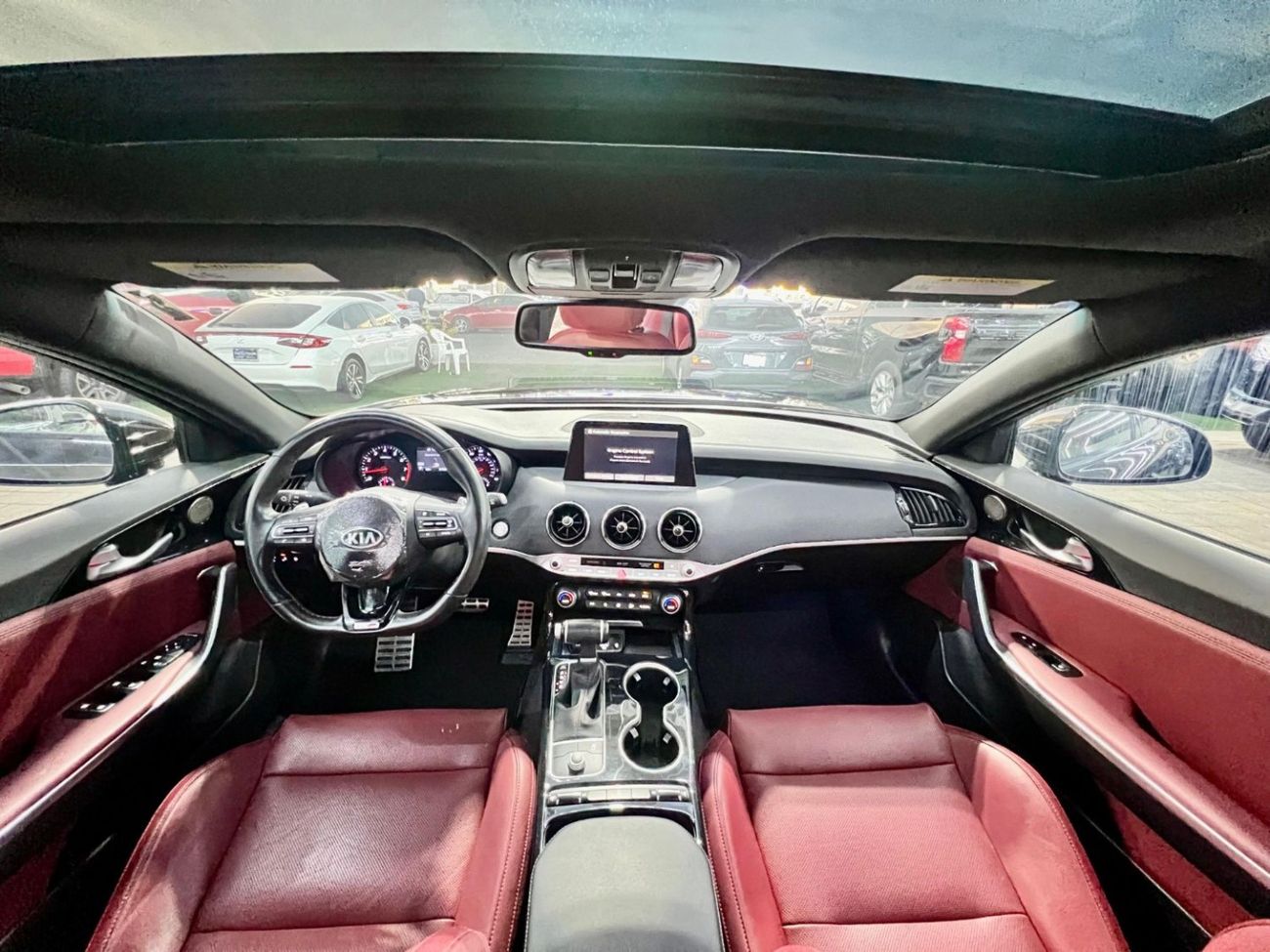 Kia Stinger 2.0T 2.0L warranty one year bank financie available 0 dawon payment