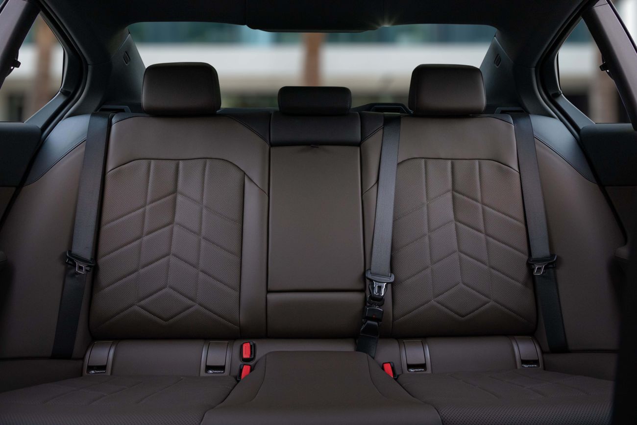 BMW 520i 520i | 4,211 P.M | 0% Downpayment | Agency Warranty!