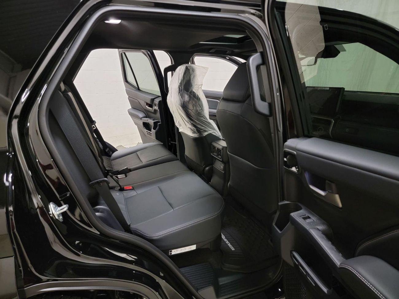 تويوتا Runner4 2025 TOYOTA 4RUNNER LIMITED 2.4L BRAND NEW 0KM