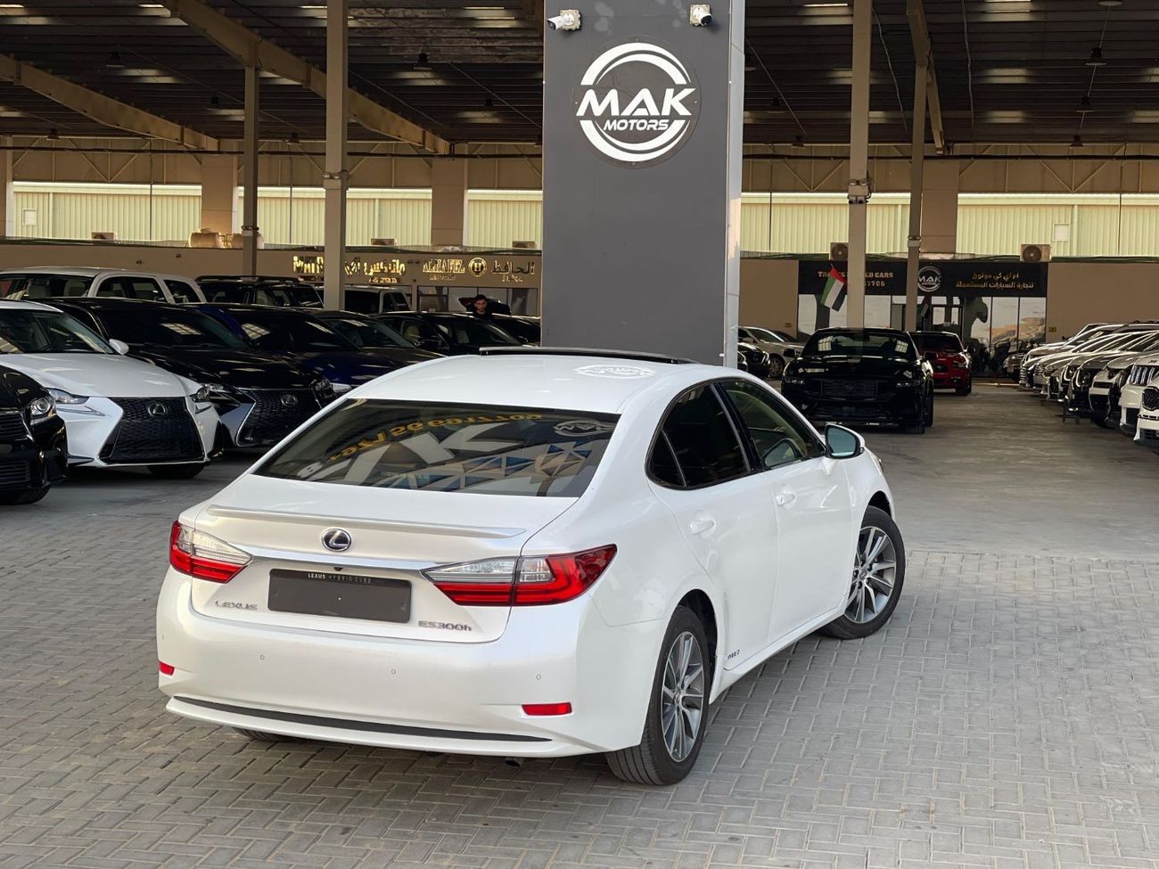 Lexus ES300h PLATINUM / HYBRID / JAPAN / IN PERFECT CONDITION