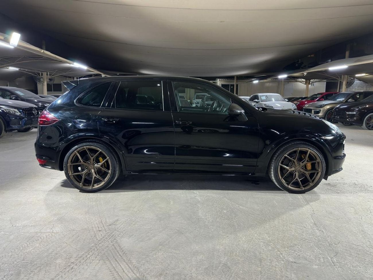بورش كايان Turbo 4.8L (500 HP)