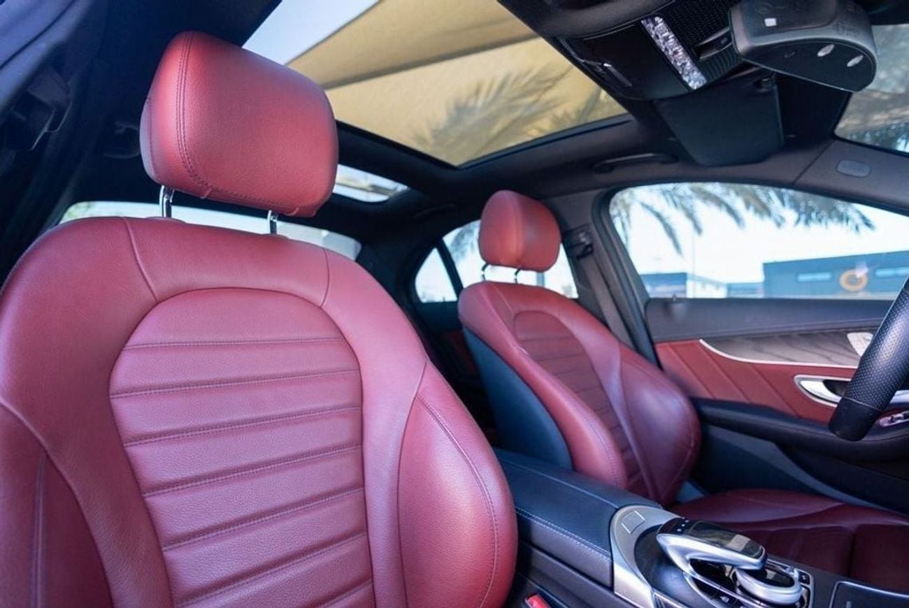 مرسيدس بنز C 200 Mercedes-Benz C200 AMG 2021 GCC under Agency Warranty with Flexible Down-Payment.