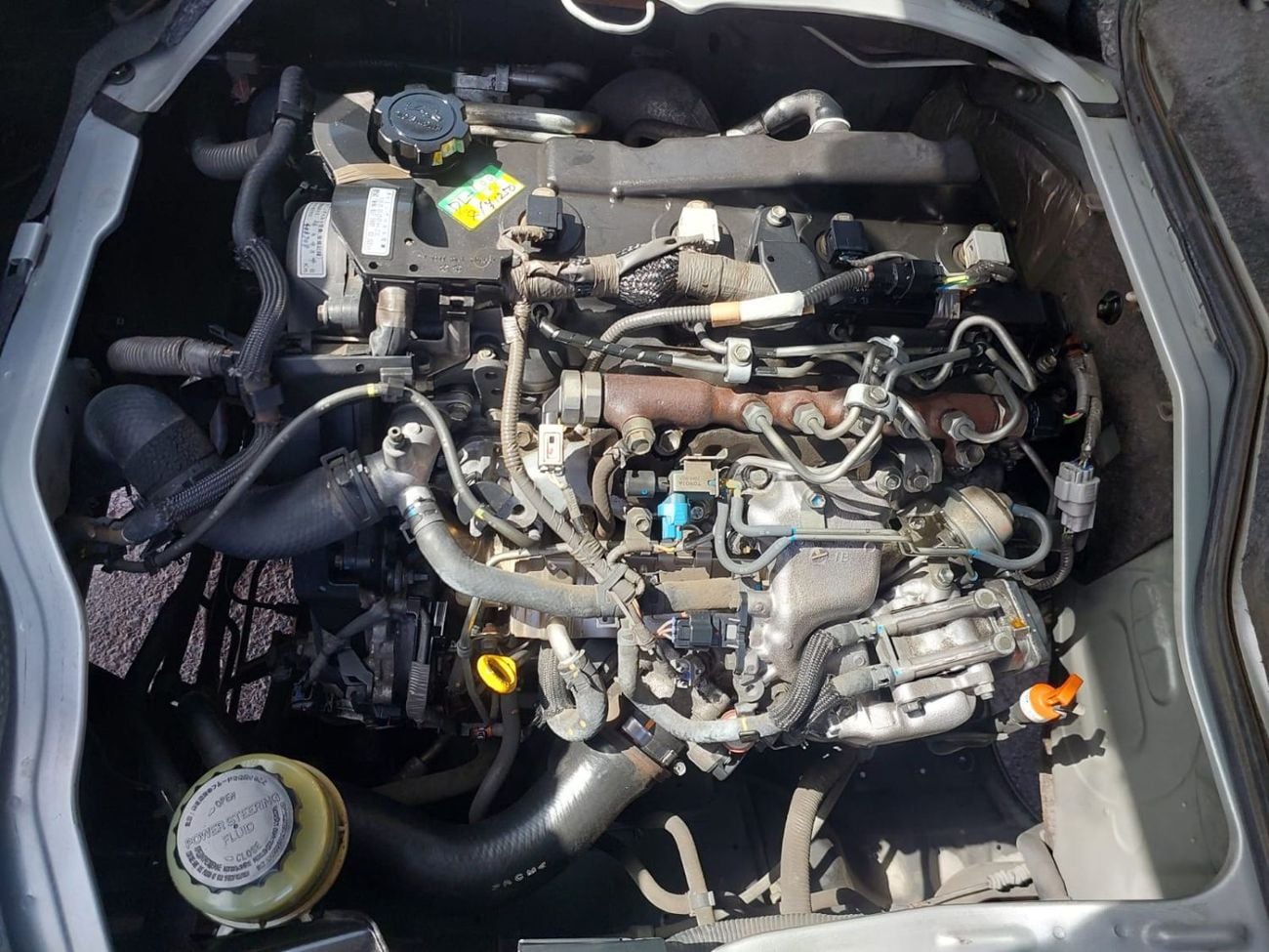 Toyota Hiace TOYOTA HIACE VAN RHD 2013 MODEL 3.0 L DIESEL AUTOMATIC(PM11956)