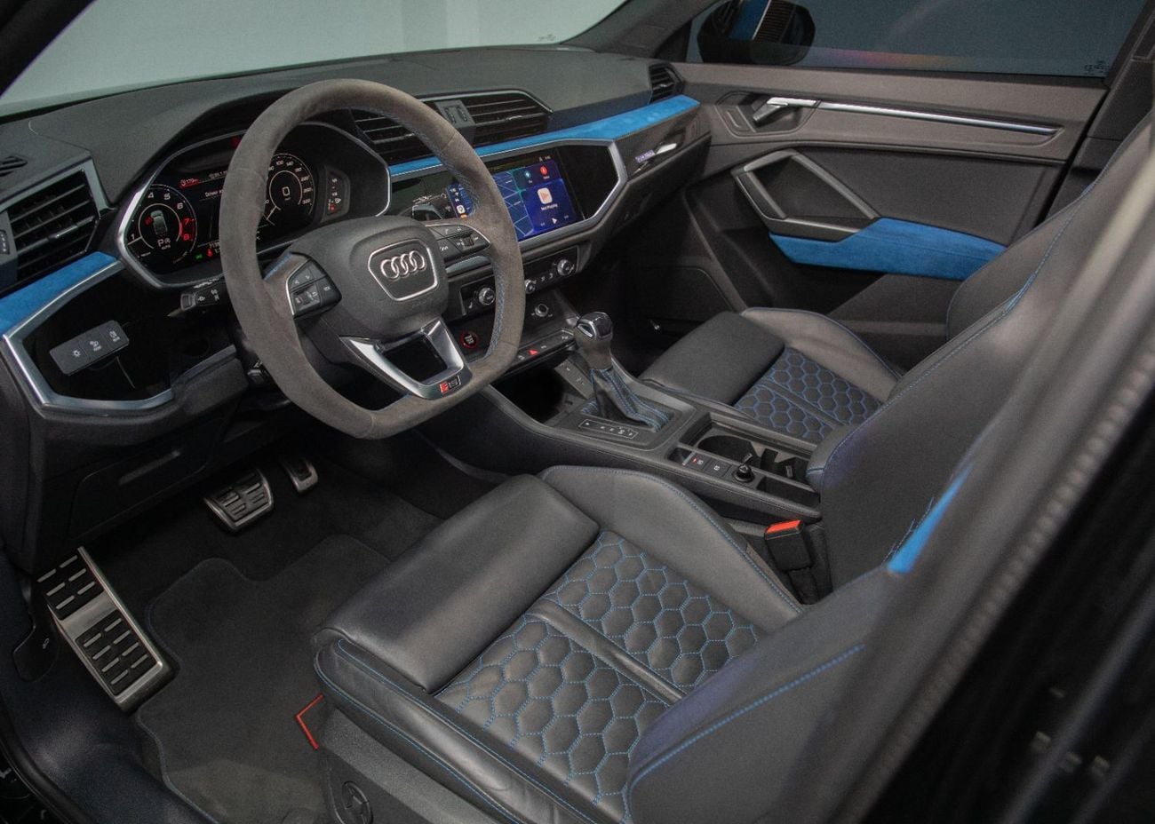 أودي RSQ3 Sportback TFSI quattro 2.5L